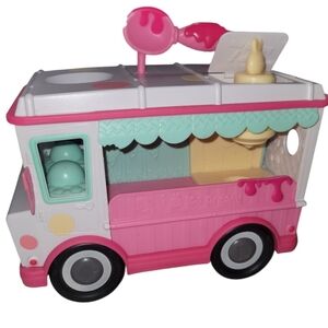 Num Noms Lip Gloss Ice Cream Rolling Truck MGA Entertainment 2016 TRUCK ONLY!